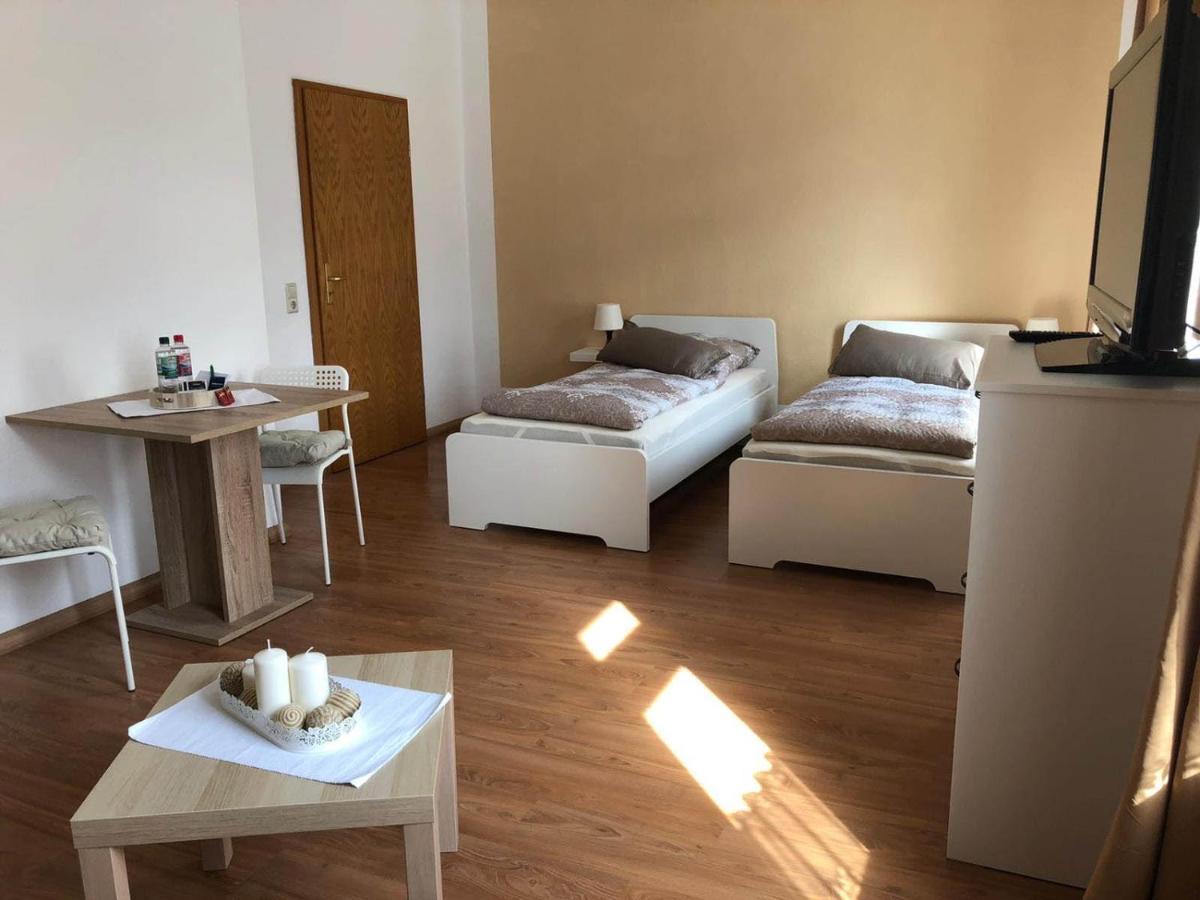 Ferienwohnung In Цвиккау Экстерьер фото